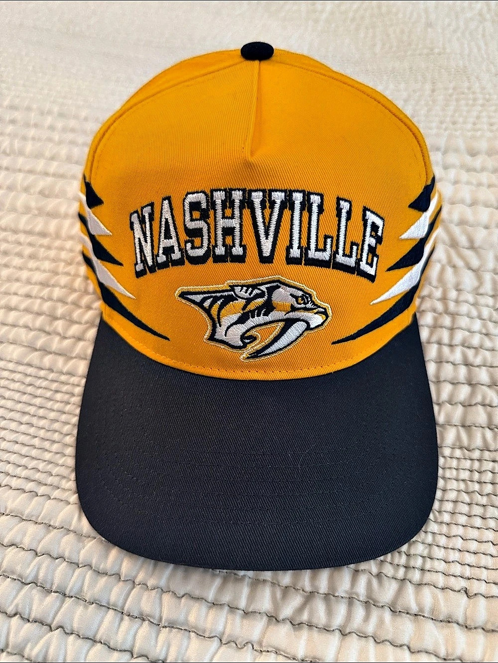 47 Brand Nashville Predators NHL Snapback Hat Orange & Black Like New
